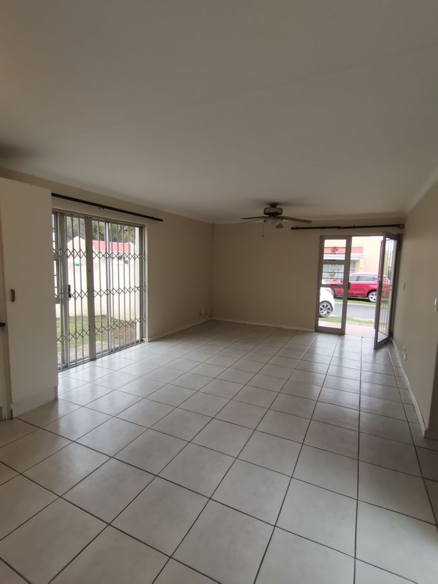 To Let 3 Bedroom Property for Rent in Fairview Golf Estate Western Cape
